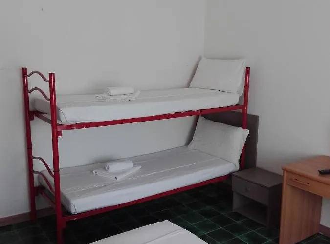 Lorena Hotel 2*