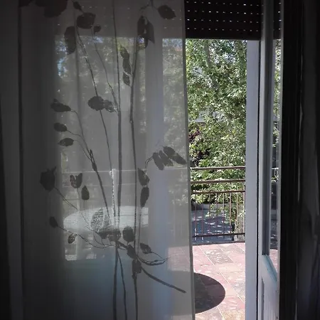 Ξενοδοχείο Lorena 2*